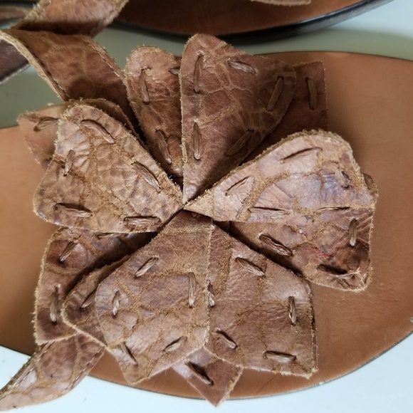 Carlos Santana Wedge Sandals - Picture 7 of 8